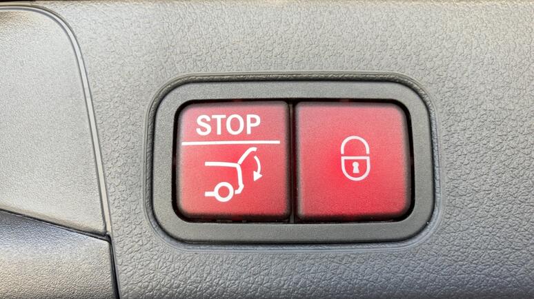 Mercedes-Benz - B 220 4MATIC Österreich-Edition