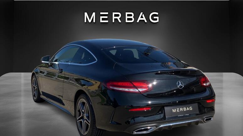 Mercedes-Benz - C 220 d Coupé AMG Line