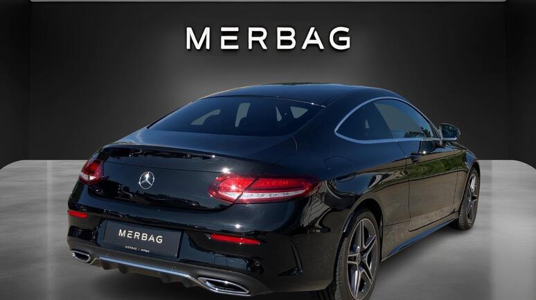 Mercedes-Benz - C 220 d Coupé AMG Line