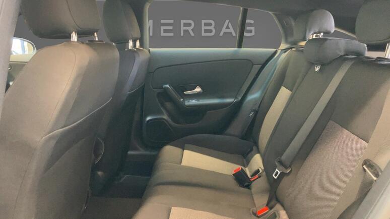 Mercedes-Benz - CLA 180 d Shooting Brake