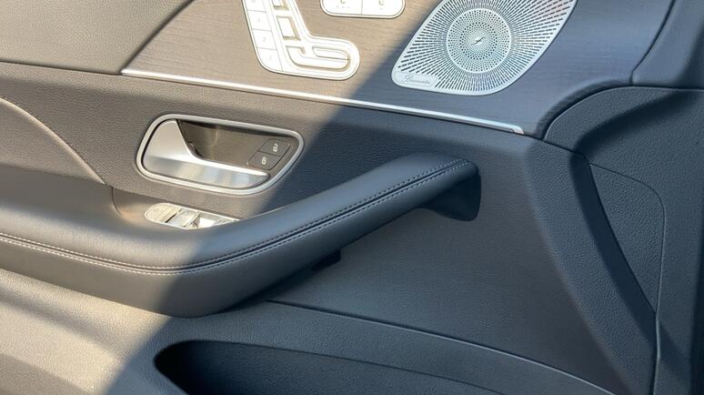 Mercedes-Benz - GLE 350 de 4MATIC AMG Line