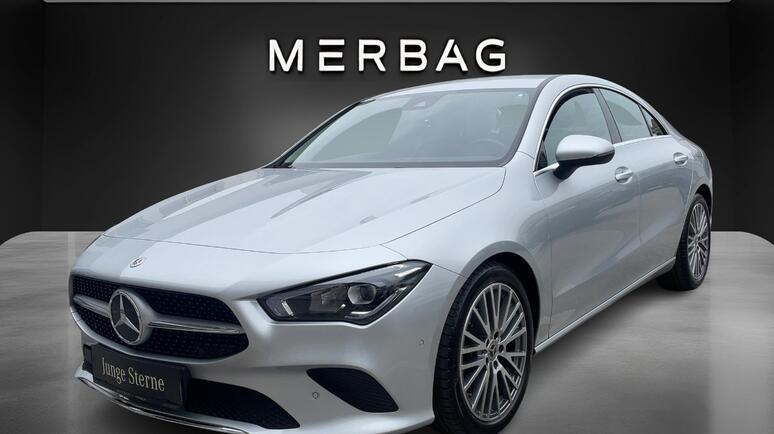 Mercedes-Benz - CLA 180 Coupé