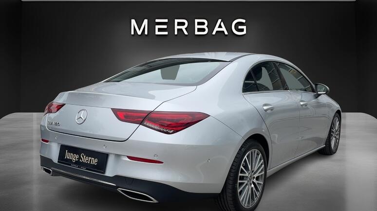 Mercedes-Benz - CLA 180 Coupé