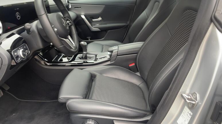 Mercedes-Benz - CLA 180 Coupé