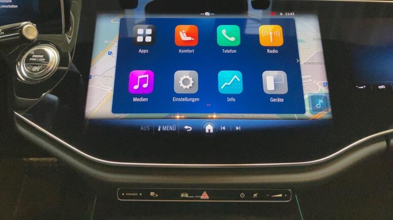 Mercedes-Benz - E 220 d Limousine AMG Line