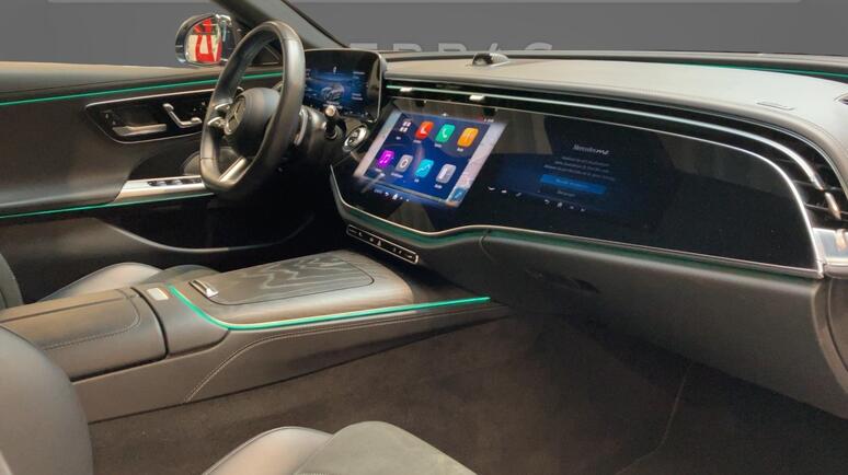 Mercedes-Benz - E 220 d Limousine AMG Line