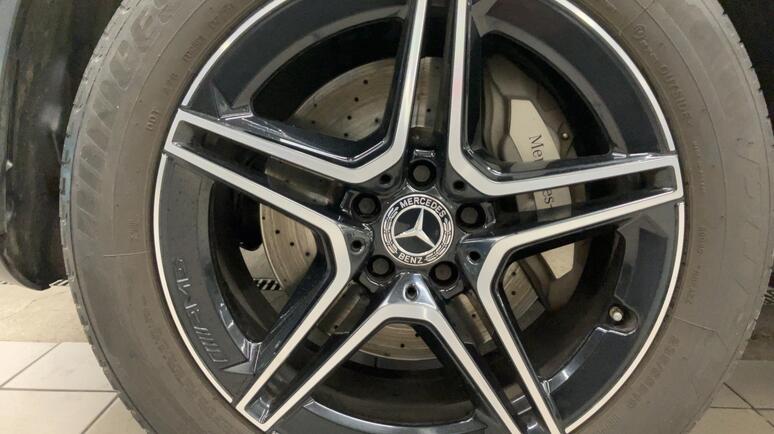 Mercedes-Benz - GLC 300 e 4MATIC