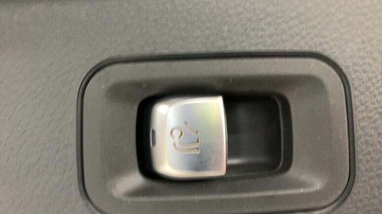 Mercedes-Benz - GLC 300 e 4MATIC