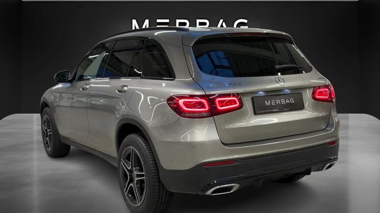 Mercedes-Benz - GLC 300 e 4MATIC