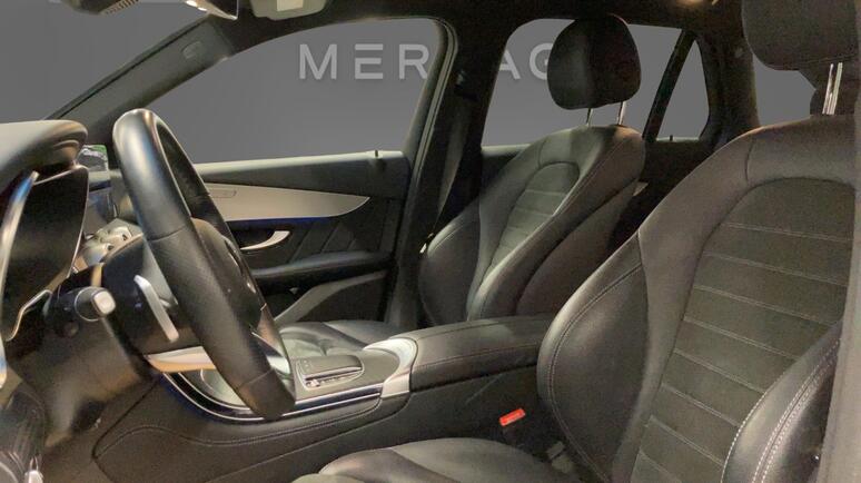 Mercedes-Benz - GLC 300 e 4MATIC