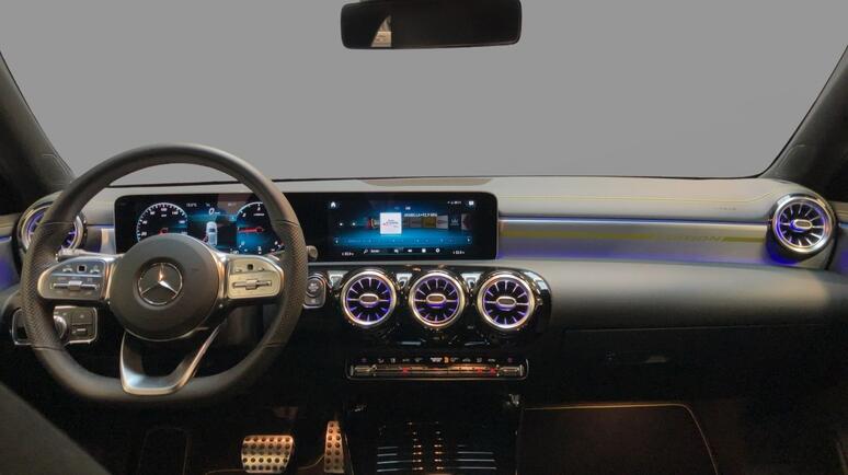 Mercedes-Benz - A 220 d