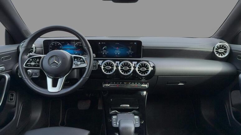 Mercedes-Benz - CLA 220 4MATIC Coupé