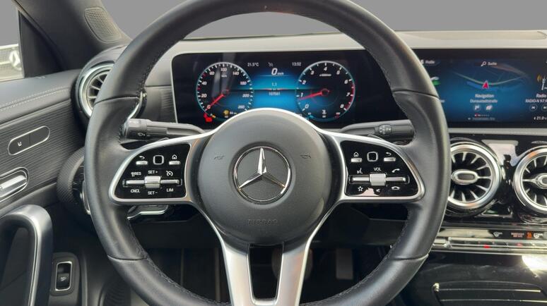 Mercedes-Benz - CLA 220 4MATIC Coupé