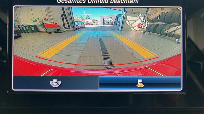 Mercedes-Benz - E 220 d 4MATIC Coupé