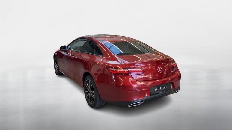 Mercedes-Benz - E 220 d 4MATIC Coupé