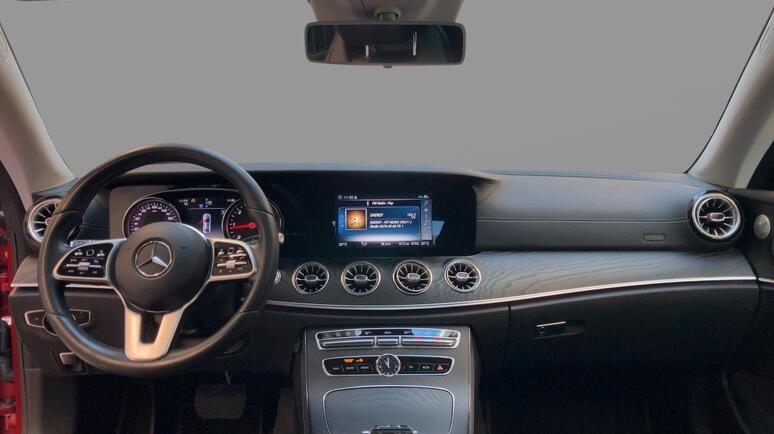 Mercedes-Benz - E 220 d 4MATIC Coupé