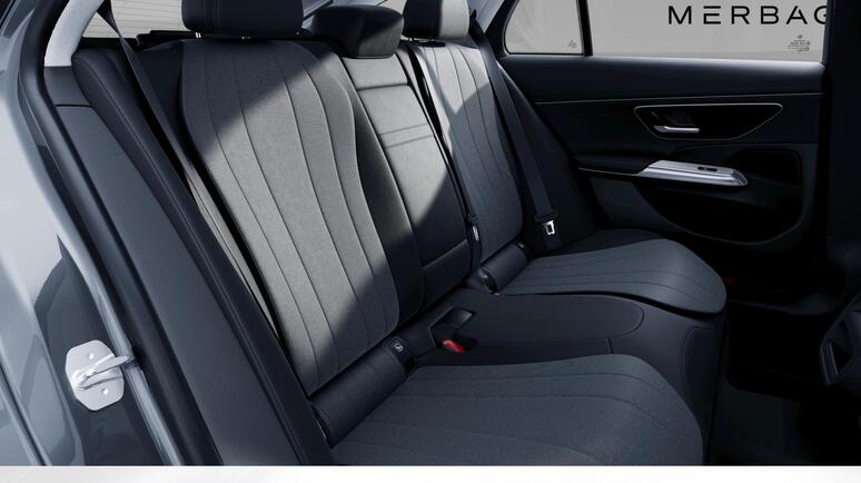 Mercedes-Benz - E 300 de 4MATIC T-Modell