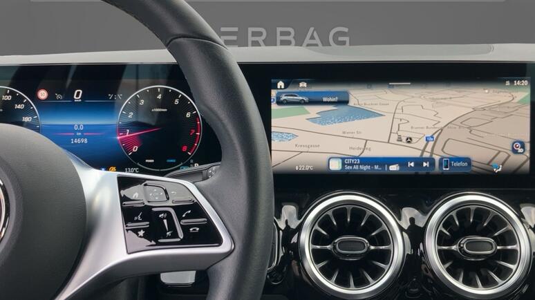 Mercedes-Benz - B 220 4MATIC
