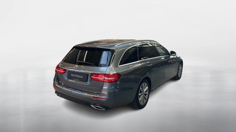 Mercedes-Benz - E 220 d T-Modell Austria Edition
