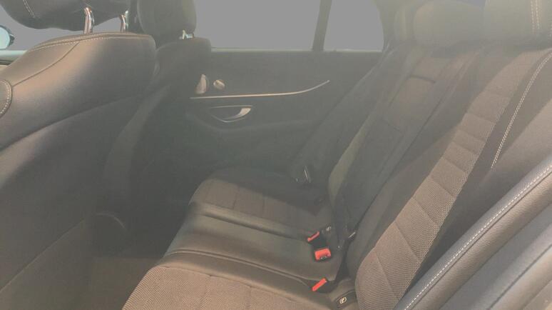 Mercedes-Benz - E 220 d T-Modell Austria Edition