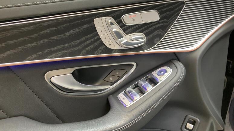 Mercedes-Benz - EQC 400 4MATIC Austria Edition