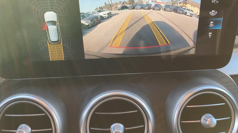 Mercedes-Benz - GLC 300 e 4MATIC