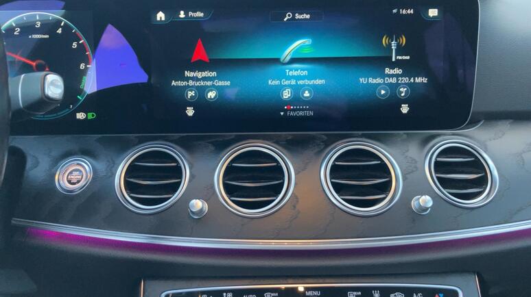 Mercedes-Benz - E 300 de T-Modell