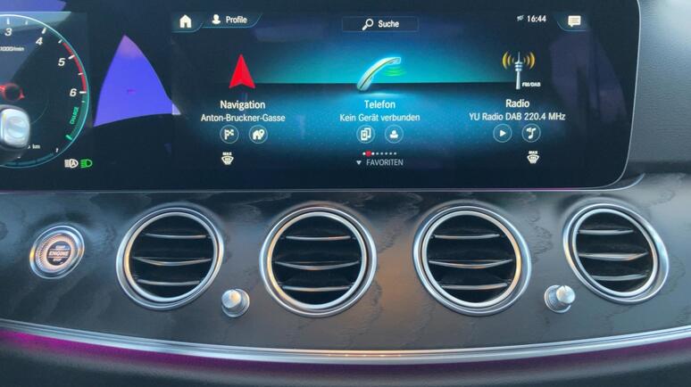 Mercedes-Benz - E 300 de T-Modell