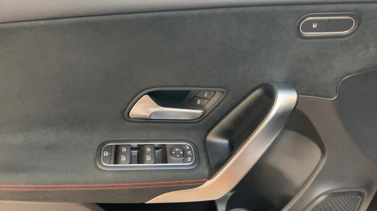 Mercedes-Benz - A 200 Kompaktlimousine AMG Line