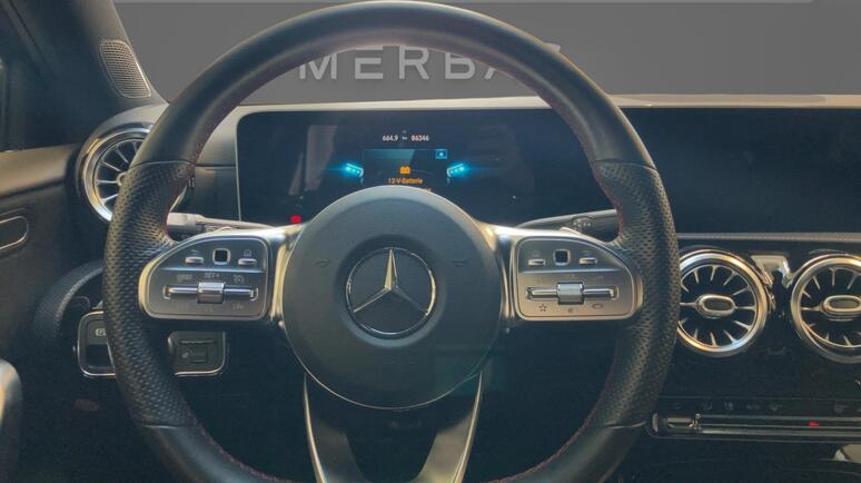 Mercedes-Benz - A 200 Kompaktlimousine AMG Line