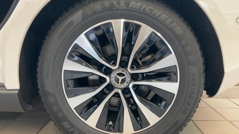 Mercedes-Benz - A 180 d Kompaktlimousine Österreich-Edition