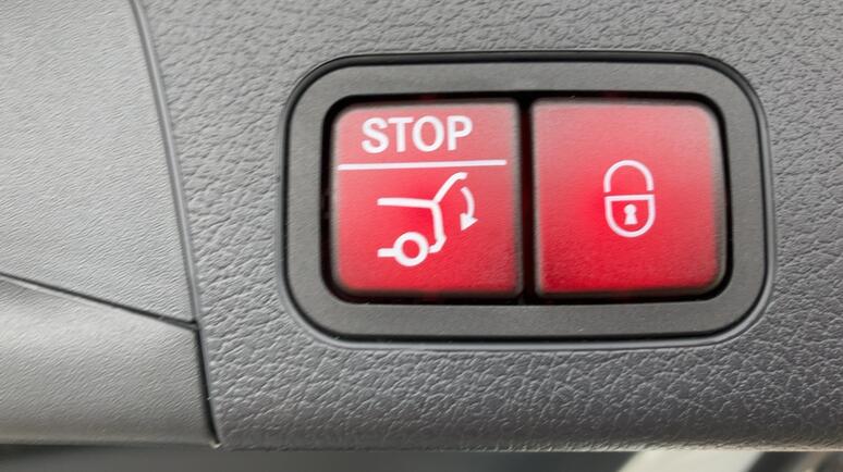 Mercedes-Benz - GLB 220 d 4MATIC AMG Line