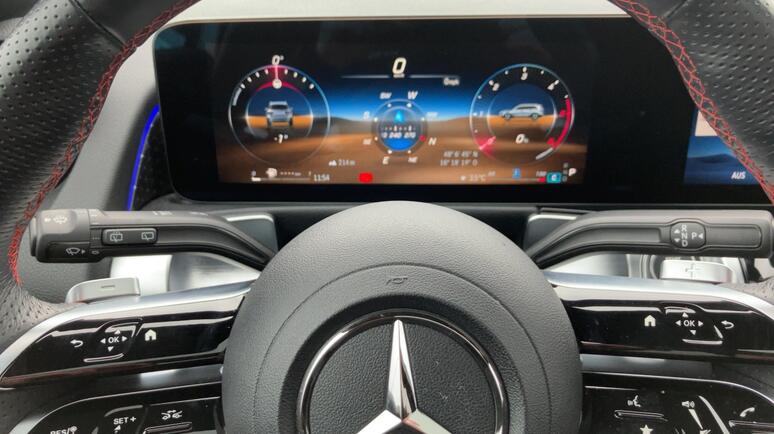 Mercedes-Benz - GLB 220 d 4MATIC AMG Line