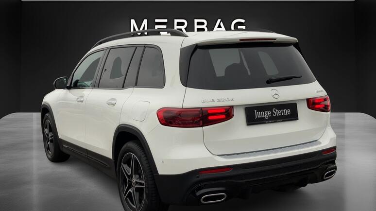 Mercedes-Benz - GLB 220 d 4MATIC AMG Line