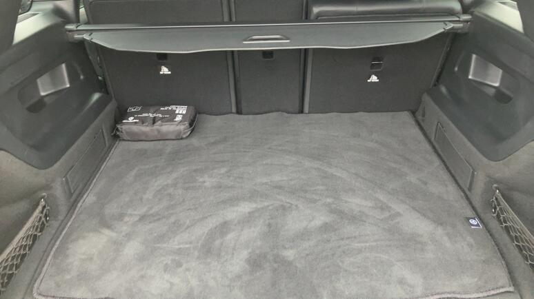 Mercedes-Benz - GLB 220 d 4MATIC AMG Line