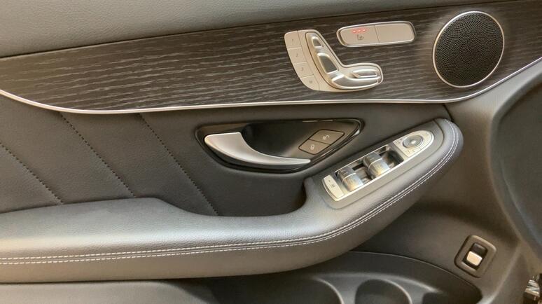 Mercedes-Benz - GLC 300 de 4MATIC