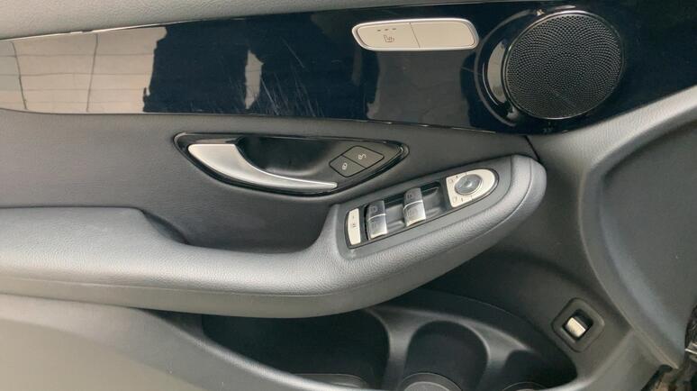 Mercedes-Benz - GLC 250 4MATIC