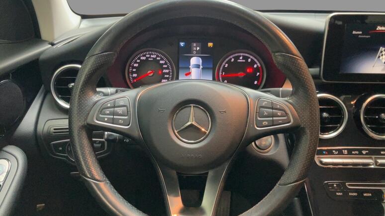 Mercedes-Benz - GLC 250 4MATIC