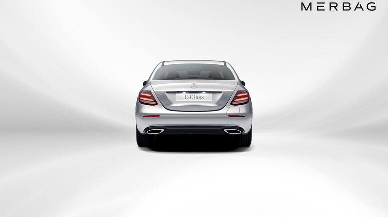 Mercedes-Benz - E 300 e Limousine