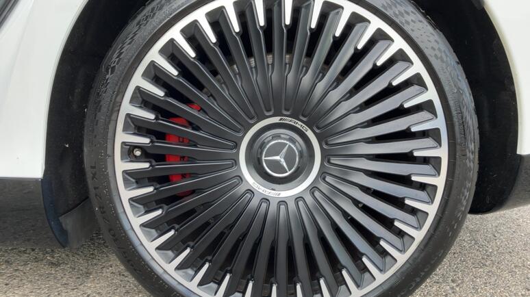 Mercedes-AMG - EQE 43 4MATIC