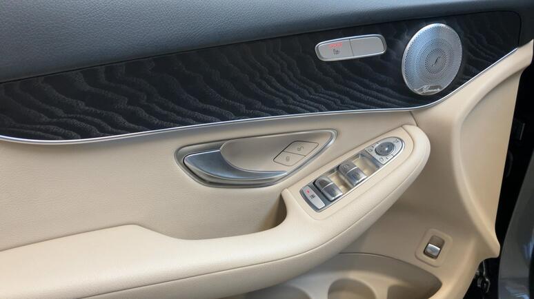 Mercedes-Benz - GLC 220 d 4M