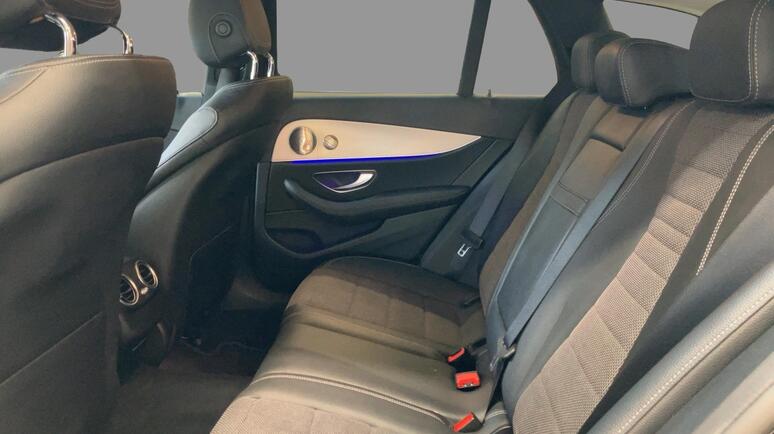 Mercedes-Benz - E 300 de T-Modell