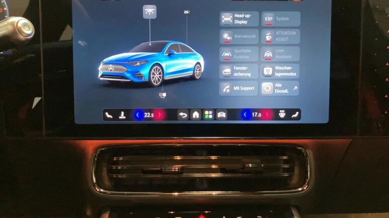 Mercedes-Benz - CLA 350 4MATIC mit EQ Technologie
