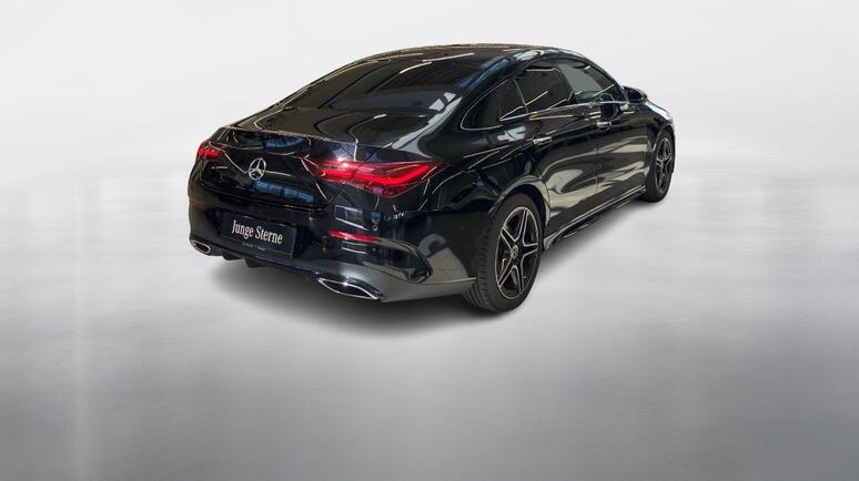 Mercedes-Benz - CLA 180 d Coupé Österreich-Edition