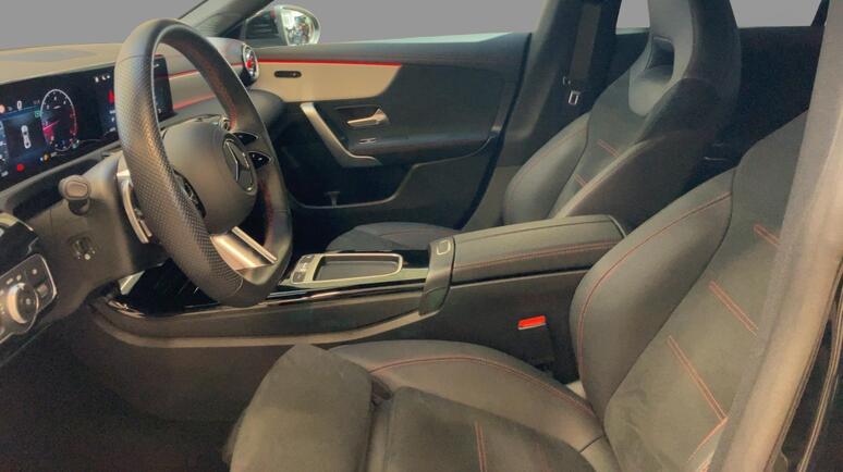 Mercedes-Benz - CLA 180 d Coupé Österreich-Edition