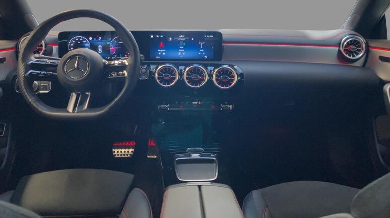 Mercedes-Benz - CLA 180 d Coupé Österreich-Edition