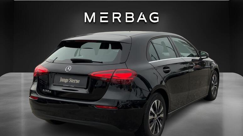 Mercedes-Benz - A 180 d Kompaktlimousine Österreich-Edition