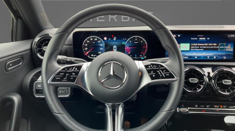 Mercedes-Benz - A 180 d Kompaktlimousine Österreich-Edition