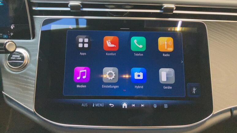 Mercedes-Benz - E 300 de 4MATIC Limousine