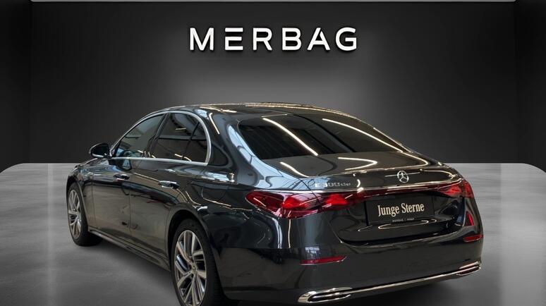 Mercedes-Benz - E 300 de 4MATIC Limousine